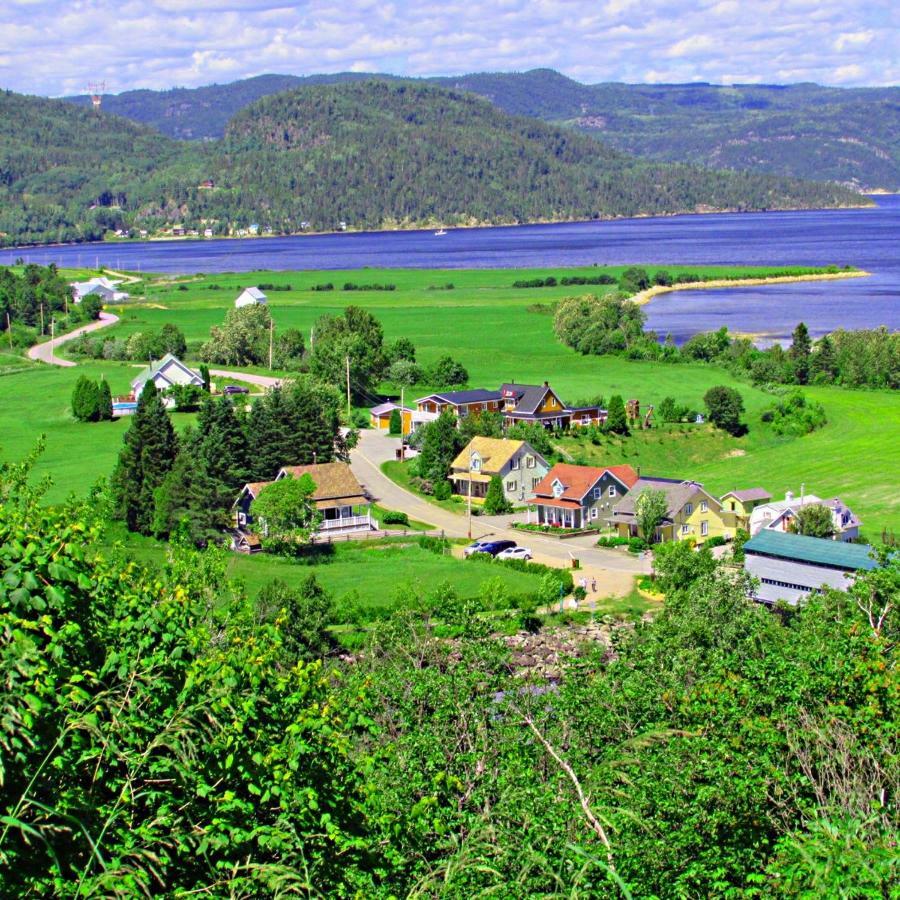 LʼAnse-Saint-JeanPanoramique Du Fjord公寓 外观 照片